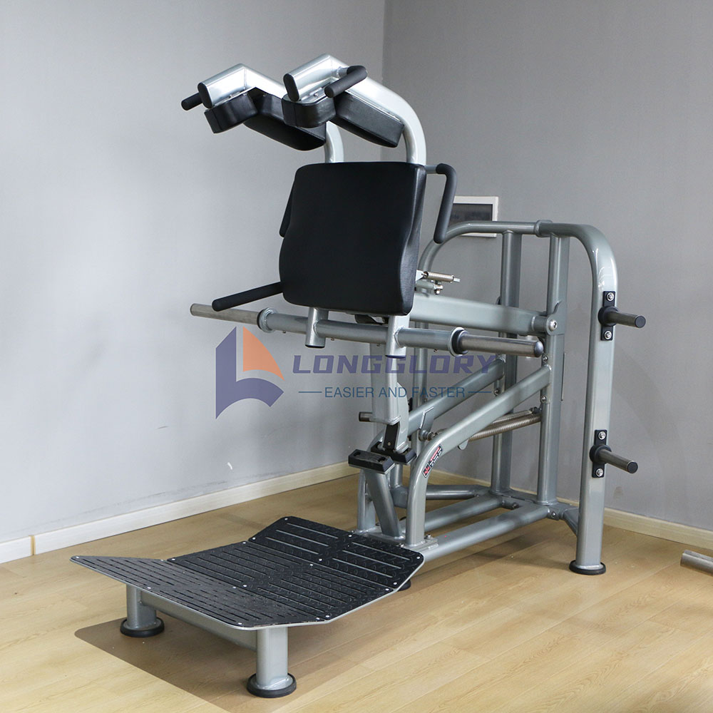 Bacak pres ve hack squat makineleri arasındaki fark nedir?