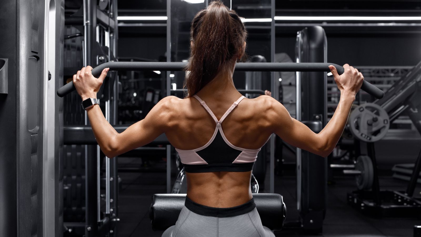 Fitness Ekipmanları Kullanım Kılavuzu – Sırt Antrenmanı Sürümü