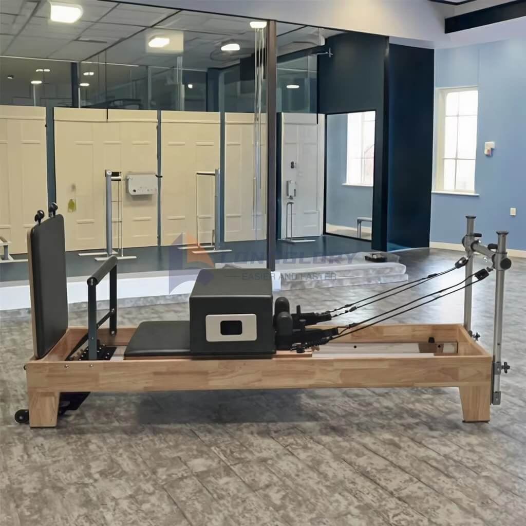 Alüminyum yükselir Meşe Pilates Reformer